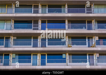 Moderne Stadt Apartments mit Balkon, belgische Architektur Stockfoto