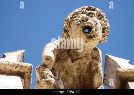 Gargoyles von La Lonja Valencia La Lonja de la Seda Silk Exchange Valencia Spanien Detail gargotische mittelalterliche Nahaufnahme Stockfoto