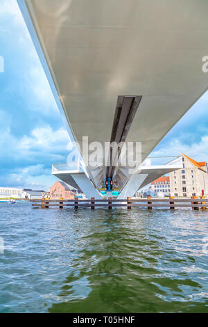 Moderne Zugbrücke in Kopenhagen Stockfoto