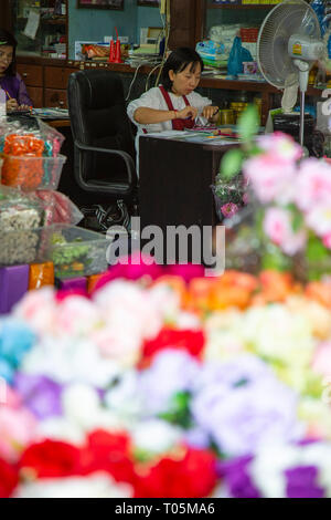 Markt der eisschollen in Bangkok, Thailand. Ort, wo viele Leute, Touristen und Einheimischen; zu Besuch kommen und Teilen Stockfoto