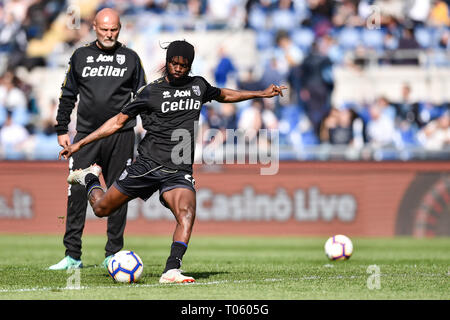 Rom, Italien. 17 Mär, 2019. Gervinho von Parma in der Serie A Match zwischen Latium und Parma Calcio 1913 im Stadio Olimpico, Rom, Italien Am 17. März 2019. Credit: Giuseppe Maffia/Alamy leben Nachrichten Stockfoto