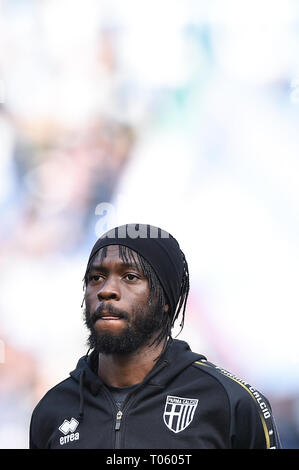 Rom, Italien. 17 Mär, 2019. Gervinho von Parma in der Serie A Match zwischen Latium und Parma Calcio 1913 im Stadio Olimpico, Rom, Italien Am 17. März 2019. Credit: Giuseppe Maffia/Alamy leben Nachrichten Stockfoto