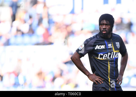 Rom, Italien. 17 Mär, 2019. Foto Alfredo Falcone - LaPresse 17/03/2019 Roma (Italia) Sport - CalcioLazio ParmaCampionato di Calcio Serie A Tim 2018 2019 - Stadio Olimpico di RomaNella Foto: delusione gervinhoPhoto Alfredo Falcone - LaPresse 17/03/2019 Rom (Italien) Sport ParmaItalian SoccerLazio-Fußball-Liga einen Tim 2018 2019 - Olympiastadion von RomaIn der Pic: gervinho frustation Credit: LaPresse/Alamy leben Nachrichten Stockfoto