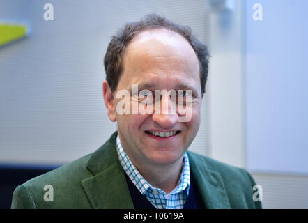 Berlin, Deutschland. 17 Mär, 2019. Alexander Graf Lambsdorff, Mitglied des Bundestages für die FDP, wartet auf der Fraktionssitzung zu beginnen. Credit: Soeren Stache/dpa/Alamy leben Nachrichten Stockfoto