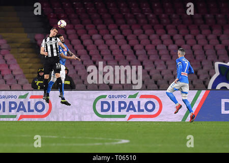 Neapel, Italien. 17 Mär, 2019. Foto Cafaro/LaPresse 17 Marzo 2019 Napoli, Italia sport calcio Napoli vs Udinese - Campionato di calcio Serie A TIM 2018/2019 - Stadio San Paolo. Nella Foto: Kevin Lasagne (Udinese Calcio). Foto Cafaro/LaPresse März 17, 2019 Neapel, Italien Sport Fussball Napoli vs Udinese - Italienische Fußball-Liga einen TIM 2018/2019 - San Paolo Stadions. In der Pic: Kevin Lasagne (Udinese Calcio). Credit: LaPresse/Alamy leben Nachrichten Stockfoto