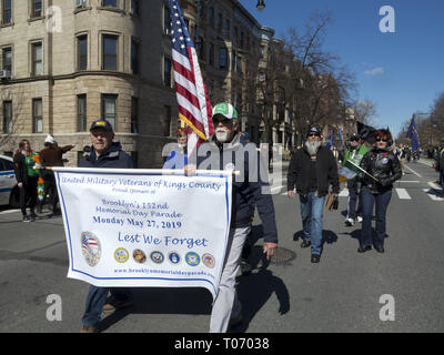 St. Patrick's Day Parade in der Nachbarschaft Park Slope in Brooklyn, NY, 2019. Stockfoto