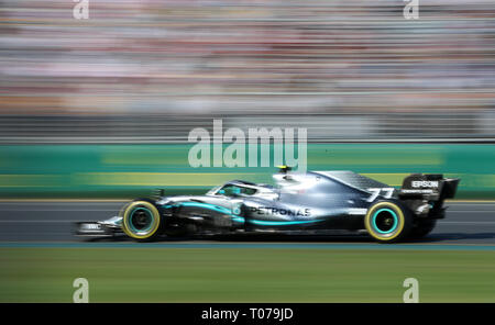 Peking, Australien. 17 Mär, 2019. Mercedes Fahrer Valtteri Bottas von Finnland konkurriert während des Formel 1 Grand Prix von Australien 2019 im Albert Park in Melbourne, Australien, 17. März 2019. Credit: Bai Xuefei/Xinhua/Alamy leben Nachrichten Stockfoto