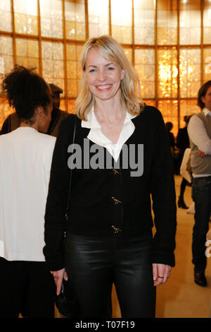 Berlin, Deutschland. 17 Mär, 2019. Simone Hanselmann bei der Premiere von Monsieur Pierre GEHT ONLINE, Komödie am Kurfürstendamm im Schiller Theater. Quelle: Georg Wenzel/dpa-Zentralbild/ZB/dpa/Alamy leben Nachrichten Stockfoto