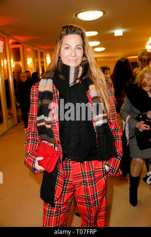Berlin, Deutschland. 17 Mär, 2019. Alexandra Kamp bei der Weltpremiere von Monsieur Pierre GEHT ONLINE, Komödie am Kurfürstendamm im Schiller Theater Quelle: Georg Wenzel/dpa-Zentralbild/ZB/dpa/Alamy leben Nachrichten Stockfoto