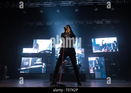 Venaria, Italien. 16 Mär, 2019. Mit ihrer Tour "Der Tanz des Lebens" der Römischen rock Gruppe Maneskin auf der Bühne der Concordia Theater in Venaria, Turin, Italien. Credit: Bruno Brizzi/Pacific Press/Alamy leben Nachrichten Stockfoto