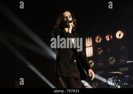 Venaria, Italien. 16 Mär, 2019. Mit ihrer Tour "Der Tanz des Lebens" der Römischen rock Gruppe Maneskin auf der Bühne der Concordia Theater in Venaria, Turin, Italien. Credit: Bruno Brizzi/Pacific Press/Alamy leben Nachrichten Stockfoto