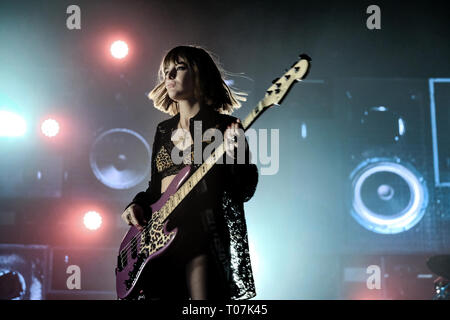 Venaria, Italien. 16 Mär, 2019. Mit ihrer Tour "Der Tanz des Lebens" der Römischen rock Gruppe Maneskin auf der Bühne der Concordia Theater in Venaria, Turin, Italien. Credit: Bruno Brizzi/Pacific Press/Alamy leben Nachrichten Stockfoto