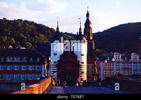 Alte Brucke und City Gate, Heidelberg, Deutschland Stockfoto