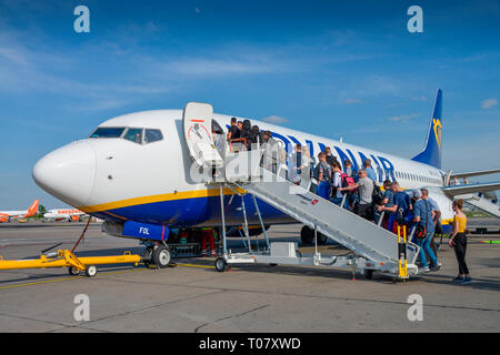 Flugzeug Ryanair, Flughafen, Schönefeld, Brandenburg, Deutschland Stockfoto