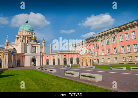 Innenhof, Landtag, Fortunaportal, Nikolaikirche, am Alten Markt, Potsdam, Brandenburg, Deutschland Stockfoto