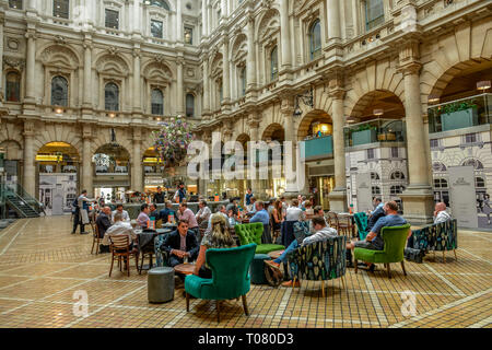 Royal Exchange, Threadneedle Street, London, England, Grossbritannien Stockfoto