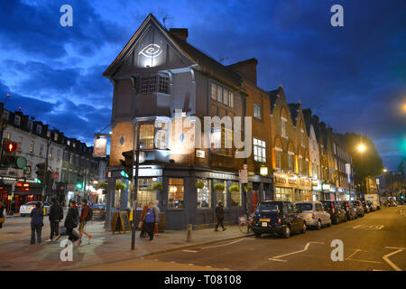 Pub, die Camden Auge, Kentish Town Rd, Camden Town, London, England, Grossbritannien Stockfoto