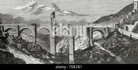 Spanien. Der Extremadura. Alcantara Bridge. Römische Brücke. Es war über Thagus Fluss zwischen 104-106 AD im Auftrag von Kaiser Trajan bilt. Die fehlenden arch wurde 1809 abgerissen und neu aufgebaut in 1860. Gravur. Cronica de España, Historia y Ilustrada Descriptiva de Sus Provincias. Extremadura, 1870. Stockfoto