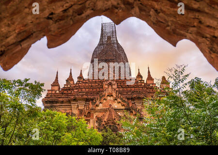 Alte Tempel in der Ebene von Bagan (Pagan), Mandalay, Myanmar Stockfoto