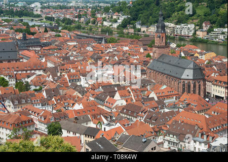 08.06.2017, Heidelberg, Baden-Württemberg, Deutschland - Blick vom Heidelberger Schloss, die Altstadt und das Neckartal. 0 SL 170608 D 011 CAROEX.JPG [MODUS Stockfoto