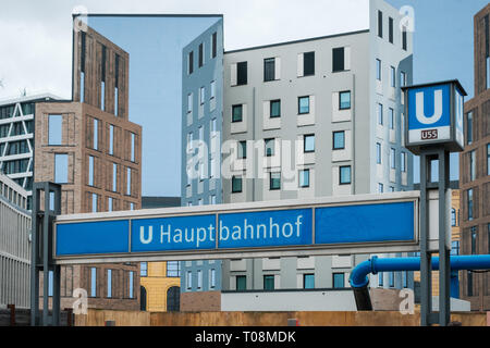 Berlin, Deutschland - März 2019: Metro/U-Bahnhof Zeichen der Hauptbahnhof in Berlin Stockfoto