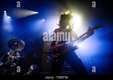 Dänemark, Kopenhagen - März 9, 2019. Die kanadische Hardcore Punk Band Baptisten führt ein Live Konzert bei Alice in Kopenhagen. Hier Gitarrist Danny Marshall ist live auf der Bühne gesehen. (Foto: Gonzales Foto - Peter Troest). Stockfoto