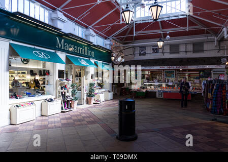 Die undercover Golden Cross Markt in Oxford, Oxfordshire, Großbritannien Stockfoto