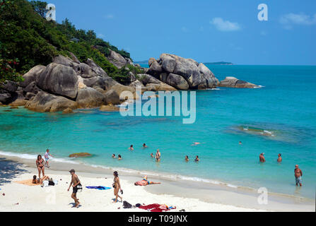 Menschen im Silver Beach, Chrystal Bay, Koh Samui, Golf von Thailand, Thailand Stockfoto