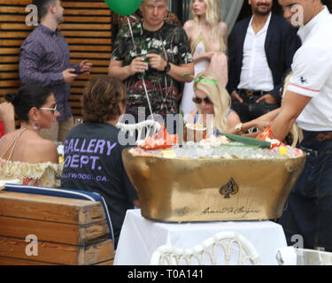 Miami, Florida, USA. 17 Mär, 2019. MIAMI GARDENS, FL - 17. März: Jonathan Cheban an Seaspice Restaurant am 17. März 2019 in Miami, Florida. Personen: Jonathan Cheban Credit: Stürme Media Group/Alamy leben Nachrichten Stockfoto