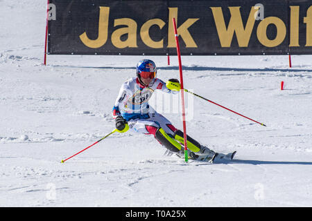 Soldeu-El Tarter, Andorra. 17 Mär, 2019. MIKAELA SHIFFRIN USA nimmt Teil an dem Rennen für den Herren Slalom Rennen der FIS Alpine Ski World Cup Finale Soldeu-El Tarter Andorra, am 17. März 2019. Quelle: Martin Silva Cosentino/Alamy leben Nachrichten Stockfoto