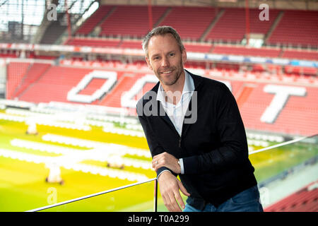 EINDHOVEN, Fotosessie Andre Ooijer, 18-03-2019 Fußball, Philips Stadion Stadion. Andre Ooijer beim Fotoshooting. Stockfoto
