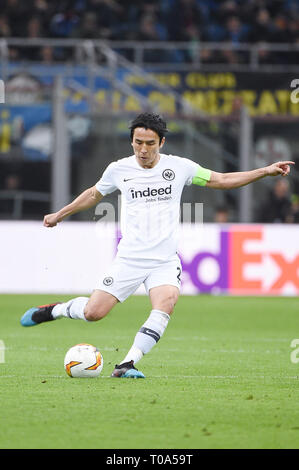 Mailand, Italien. 14 Mär, 2019. Makoto Hasebe (Frankfurt) Fußball: UEFA Europa League Runde 16 Spiel zwischen Inter Mailand 0-1 Eintracht Frankfurt an Giuseppe Meazza in Mailand, Italien. Credit: Itaru Chiba/LBA/Alamy leben Nachrichten Stockfoto