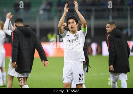 Mailand, Italien. 14 Mär, 2019. Makoto Hasebe (Frankfurt) Fußball: UEFA Europa League Runde 16 Spiel zwischen Inter Mailand 0-1 Eintracht Frankfurt an Giuseppe Meazza in Mailand, Italien. Credit: Itaru Chiba/LBA/Alamy leben Nachrichten Stockfoto