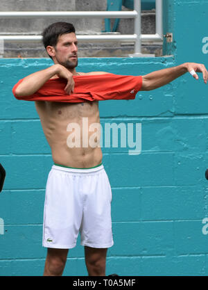 Miami Gardens, Florida, USA. 18. März 2019. In der Praxis Gericht vor Beginn der Miami Open Tennisturnier im Hard Rock Stadium am 18. März 2019 in Miami, Florida. Personen: Credit: Stürme Media Group/Alamy leben Nachrichten Stockfoto