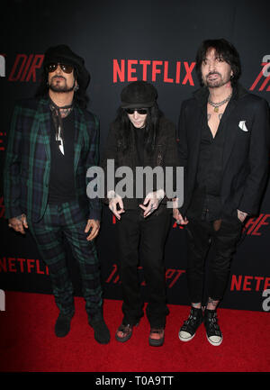 Los Angeles, Ca, USA. 18 Mär, 2019. Nikki Sixx, Mick Mars, Tommy Lee von Mötley Crüe, NETFLIX Premiere der Schmutz am ArcLight Hollywood in Los Angeles, Kalifornien am 18. März 2019. Credit: Faye Sadou/Medien Punch/Alamy leben Nachrichten Stockfoto