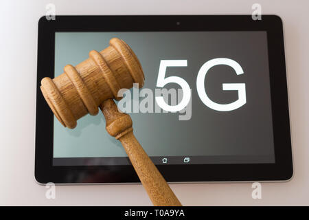 Mainz, Germany, March 19 2019: Symbolic picture for start of the 5G frequency auction.             Credit: Juergen Schwarz/Alamy Live News Stockfoto