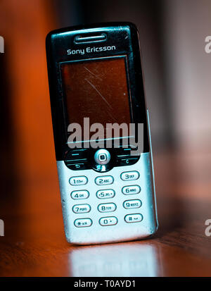 Sony Ericsson Handy, Sony Mobile wurde 2001 gegründet Stockfoto