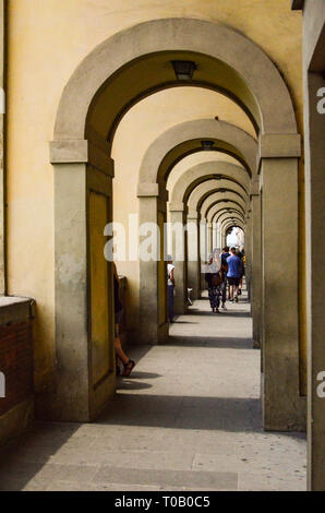 Vintage arch Weg in Europa Stockfoto