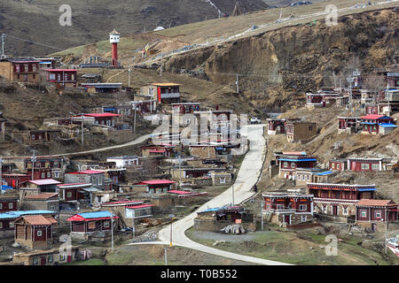 Nonnen Hütten im Ser Gergyo (Ani Gompa) Nonnenkloster, Tagong Grasland, Sichuan, China Stockfoto