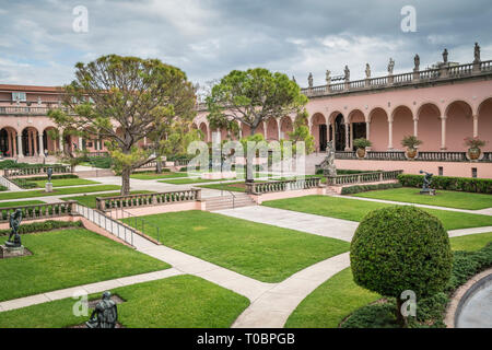 Sarasota, Florida/USA -02/25/2019 - Das Ringling Museum bewahrt das Erbe von John und Mable Ringling. Es ist die Heimat der Florida State Art Museum Stockfoto