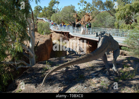 DINOSAUR CANYON, die Australische Zeitalter der Dinosaurier Museum für Naturkunde, Winton, Queensland, Australien. Stockfoto