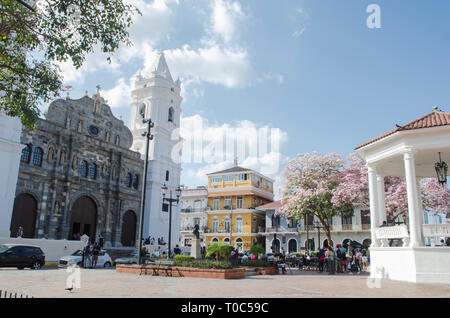 Plaza de la Independencia, Plaza Mayor und den Plaza Catedral in der Casco Viejo in Panama City Stockfoto
