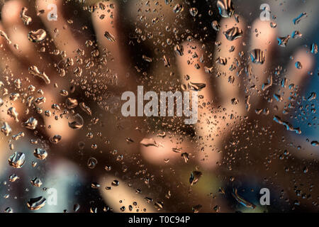 Hilfe, die menschliche Hand, Angst abstrakt Hintergrund Stockfoto