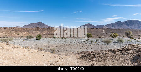 Panoramablick auf trockene Berge Stockfoto