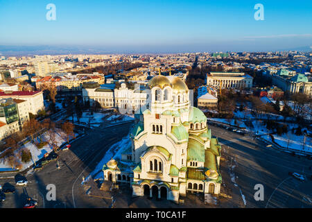 Europa, Bulgarien Sofia, Luftaufnahme der Alexander-Newski-Kathedrale im Winter Stockfoto