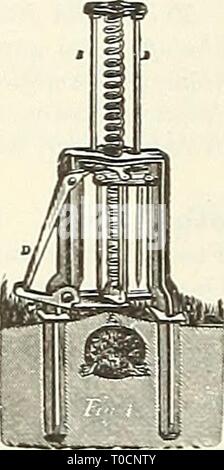 Dreer's Garten Buch 1924 (1924) Dreer's Garten Buch 1924 dreersgardenbook 1924 henr Jahr: 1924 Keystone Le.af R. a. ck Attachiient SCHROETER MOLE TR P Leaf-Racks. Die Keystone Blatt Rack kann auf jedem w verwendet werden - heelbarrow mit abnehmbaren Seiten. Aus verzinktem Draht auf einen Holzrahmen verschraubt, mit einer Kapazität von 10 Bushel ist es recht bequem, für das Sammeln von Blättern, Gras und Müll. Preis, nicht einschließlich schubkarre § 7 50 Mole fallen. Schroeter, S 2.00: Reddick, Sl. OO ;-o'-Blick 1 25 Moss. Sphagnum, für wachsende und Verpackungsanlagen, Ballen... . 3 50 Papier. Wasserdichte Krepp, 18 Zoll wdde, roUs c Stockfoto