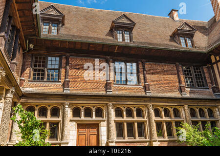 Troyes (Great-East, Grand Est, nord-östlichen Frankreich): "hotel Mauroy", in dem es das Museum der Werkzeuge und der Arbeitnehmer gedacht, die Details der Fassade Stockfoto