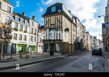 Bar-sur-Aube (nord-östlichen Frankreich): Straße und Gebäude im Zentrum der Stadt Stockfoto