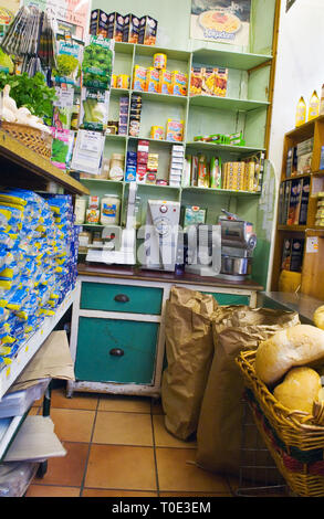 Traditionelle italienische Feinkost Lina Stores in London, Soho. Stockfoto