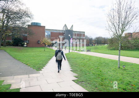 Fotos der außerhalb der öffentlichen Bereiche und Gebäude an der Universität von Sussex in Brighton Stockfoto